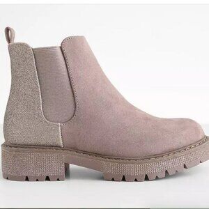 Steve Madden Howler  Booties Size 5 Tan /Gold Ankle Boot New in Box